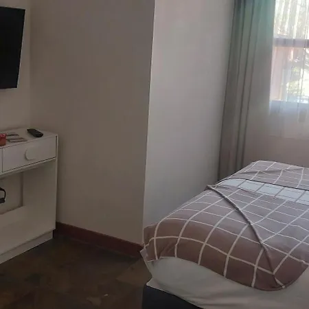 Wilmots On Dixon Bed & Breakfast Alice Springs Exterior photo